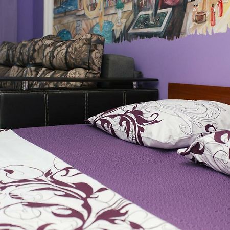 Vip Apartmens Faraon On Illinskaya 1 Floor Sumî Exterior foto