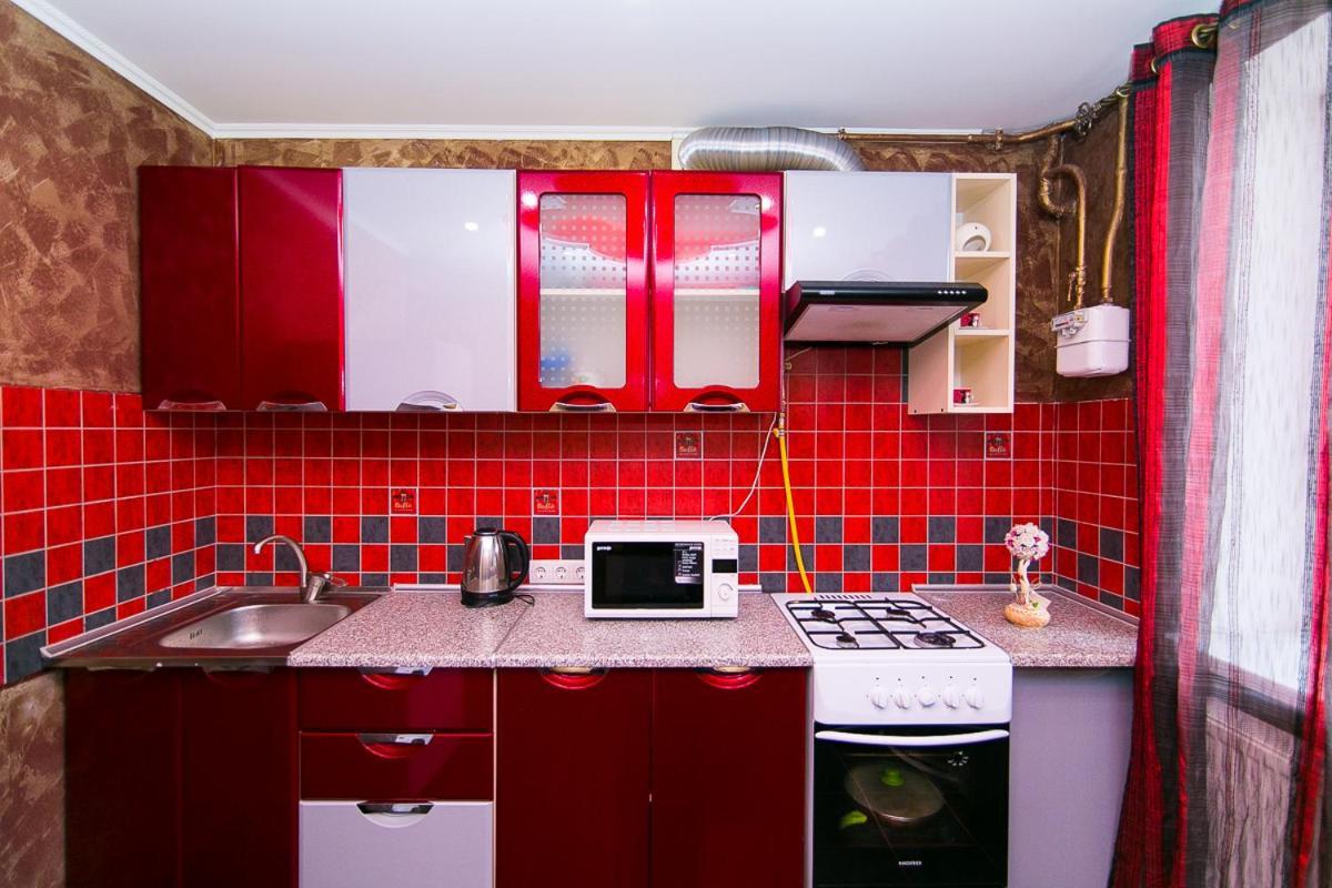 Vip Apartmens Faraon On Illinskaya 1 Floor Sumî Exterior foto