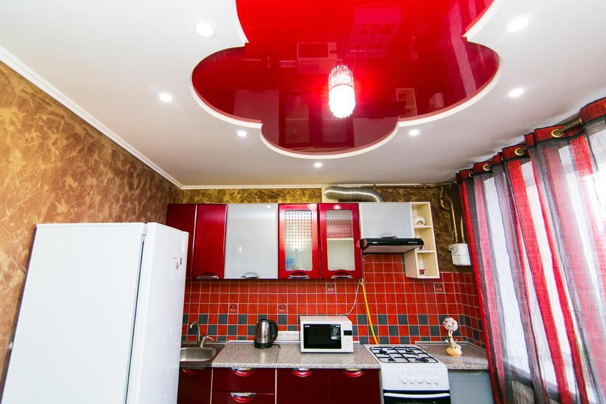 Vip Apartmens Faraon On Illinskaya 1 Floor Sumî Exterior foto