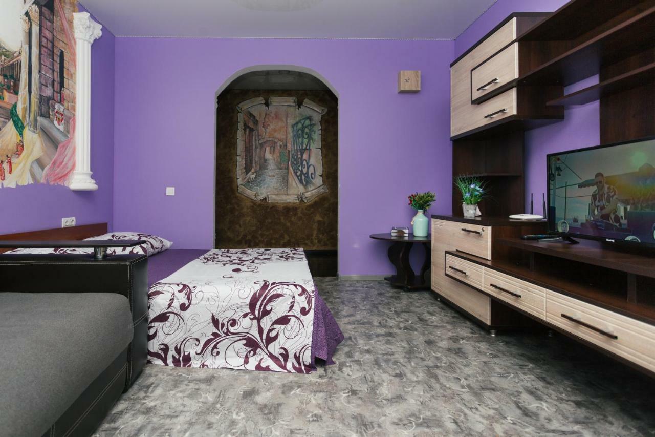 Vip Apartmens Faraon On Illinskaya 1 Floor Sumî Exterior foto