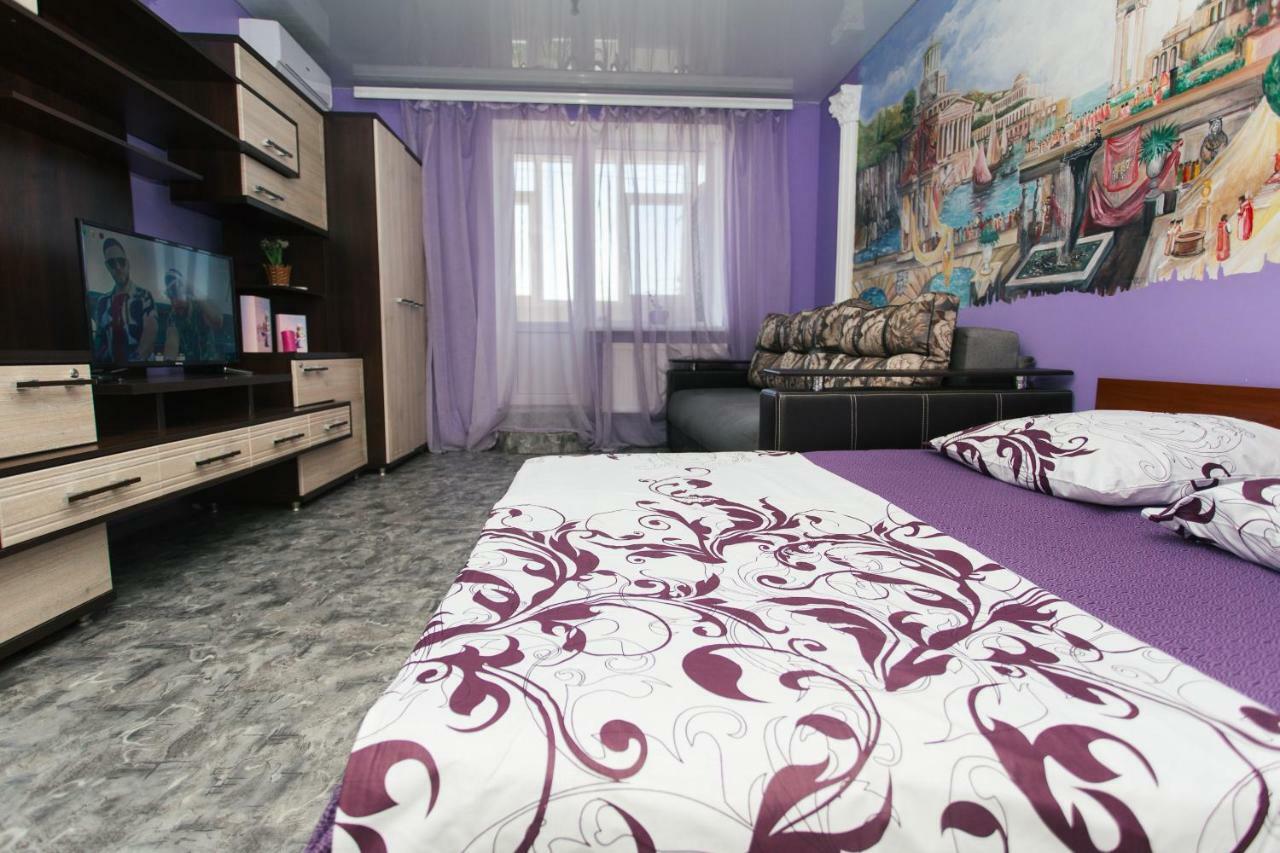 Vip Apartmens Faraon On Illinskaya 1 Floor Sumî Exterior foto